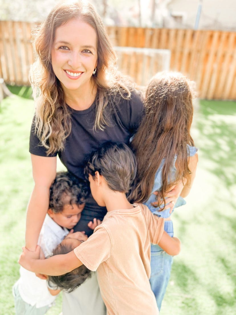 Leticia Pimentel with her four children